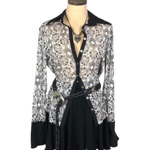 Bebe Women's Black and Grey Blouse